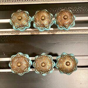 Many sets of 6 brand new Ceramic Knob/pull